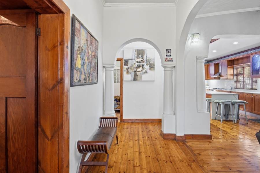 5 Bedroom Property for Sale in Wynberg Western Cape